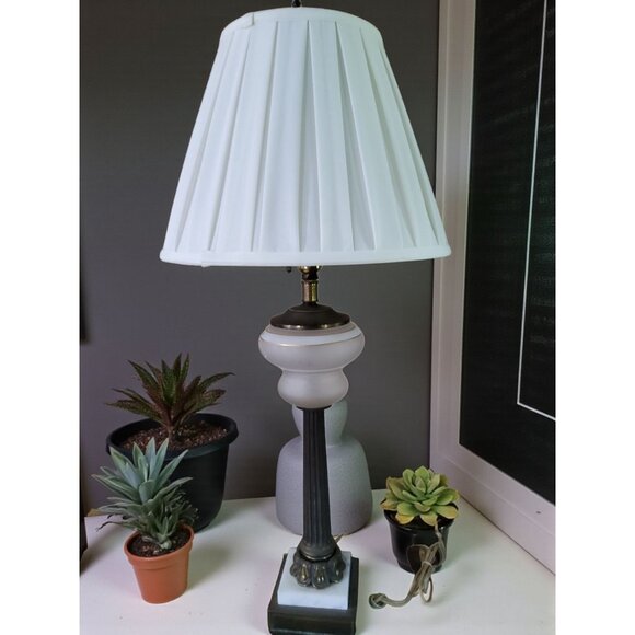 vintage 1950s cambridge lamp co. brass & marble base with brass neck & top table - Picture 12 of 16